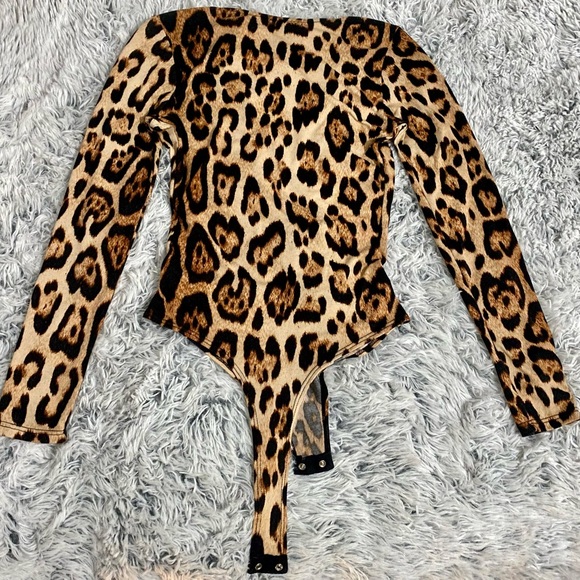 Fab and Fierce Long Sleeve Leopard Bodysuit - Picture 8 of 10